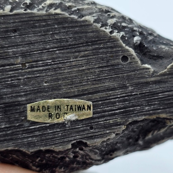 Vintage Hedgehog Figurine Set Resin Mother and Babies Woodland Animal Décor - Picture 7 of 10